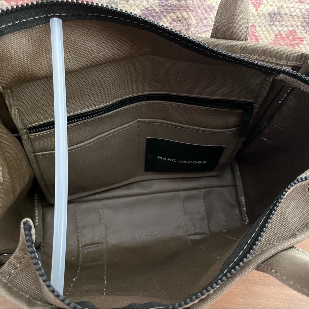 Marc Jacobs Canvas The Tote Bag Medium - Picture 10 of 16